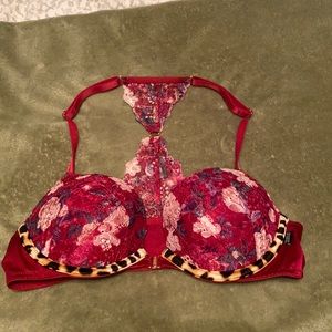 Victoria’s Secret bra